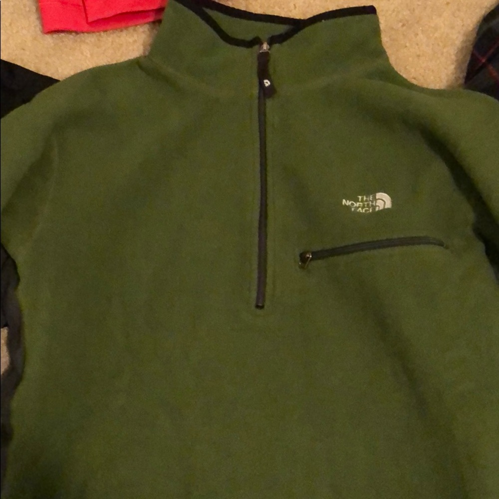 northface pull over